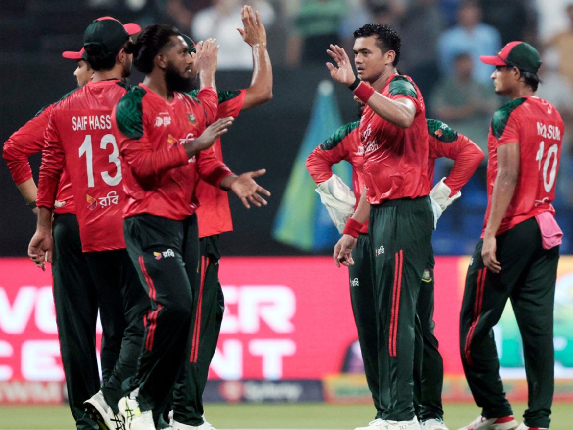 Asia Cup: Bangladesh win toss, opt to field; Wellalage named in Sri Lanka's final XI