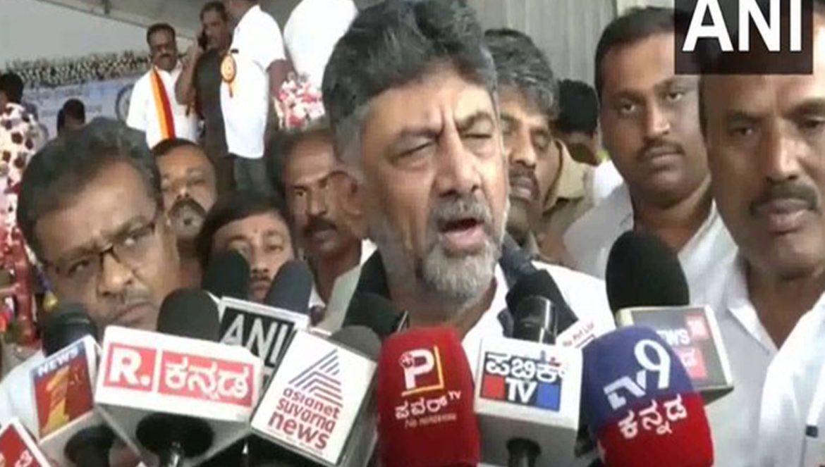 CM sets Oct 31 deadline to fix Bengaluru potholes; Rs 750 cr additional fund promised: DCM DK Shivakumar