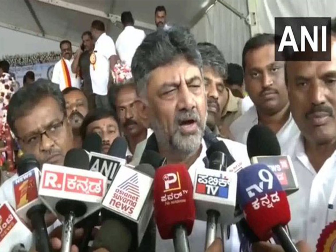 CM sets Oct 31 deadline to fix Bengaluru potholes; Rs 750 cr additional fund promised: DCM DK Shivakumar
