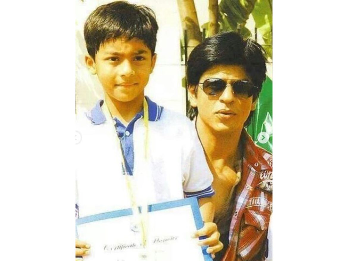 The Ba***ds of Bollywood: Suhana Khan roots for Aryan Khan, shares his childhood pic with dad SRK
