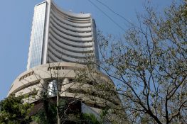 Nifty loses 100 pts, Sensex down 184 pts in opening; Indian markets mark 12 months of negative returns