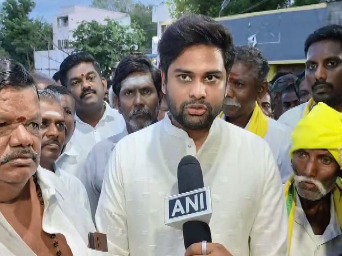 Tamil Nadu: Protest demanding correction in historical inaccuracy about Ettayapuram Samasthanam King