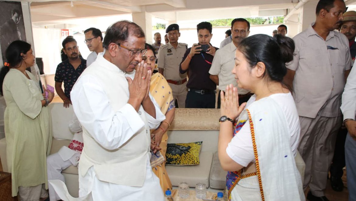 Assam Governor visits Zubeen Garg's residence; pays condolences to family