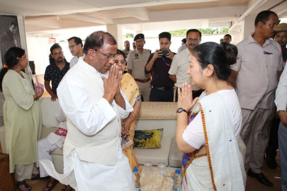 Assam Governor visits Zubeen Garg's residence; pays condolences to family