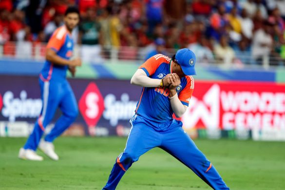 Can't give excuses, but rings of fire cause disturbance: Chakravarthy on India's dropped catches woes