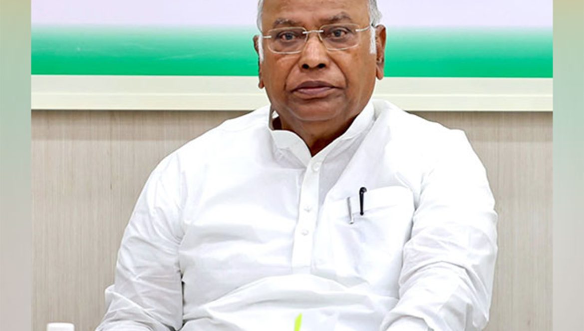 "Pathetic handling of Ladakh situation…persistent betrayal of people's aspirations": Kharge condemns Wangchuk's arrest