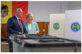 Moldova votes in crucial election as leaders warn of Russian interference