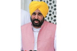 Punjab: CM Mann visits Fortis Hospital in Mohali to check on singer Rajvir Jawanda