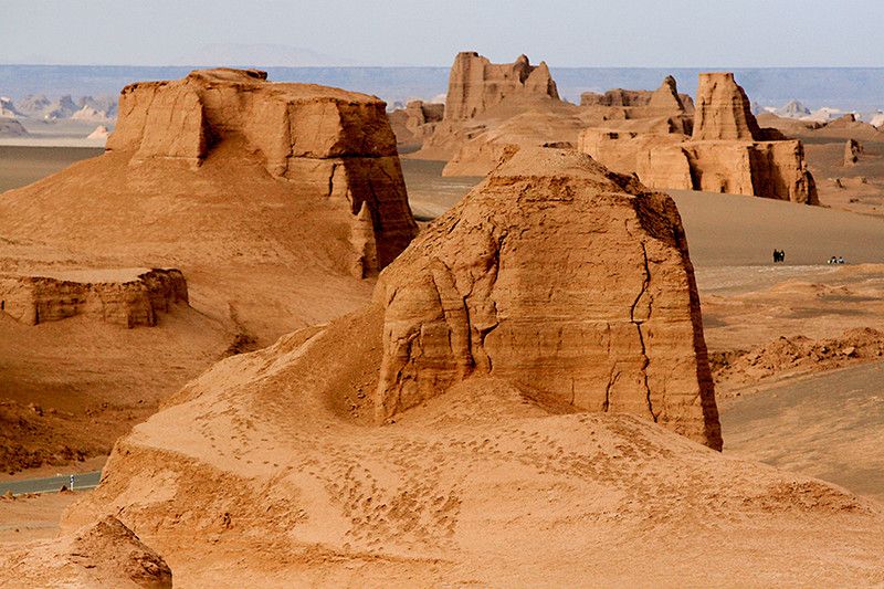 Lut Desert, Iran hottest ground temperatures with extreme dryness. - Photo Gallery