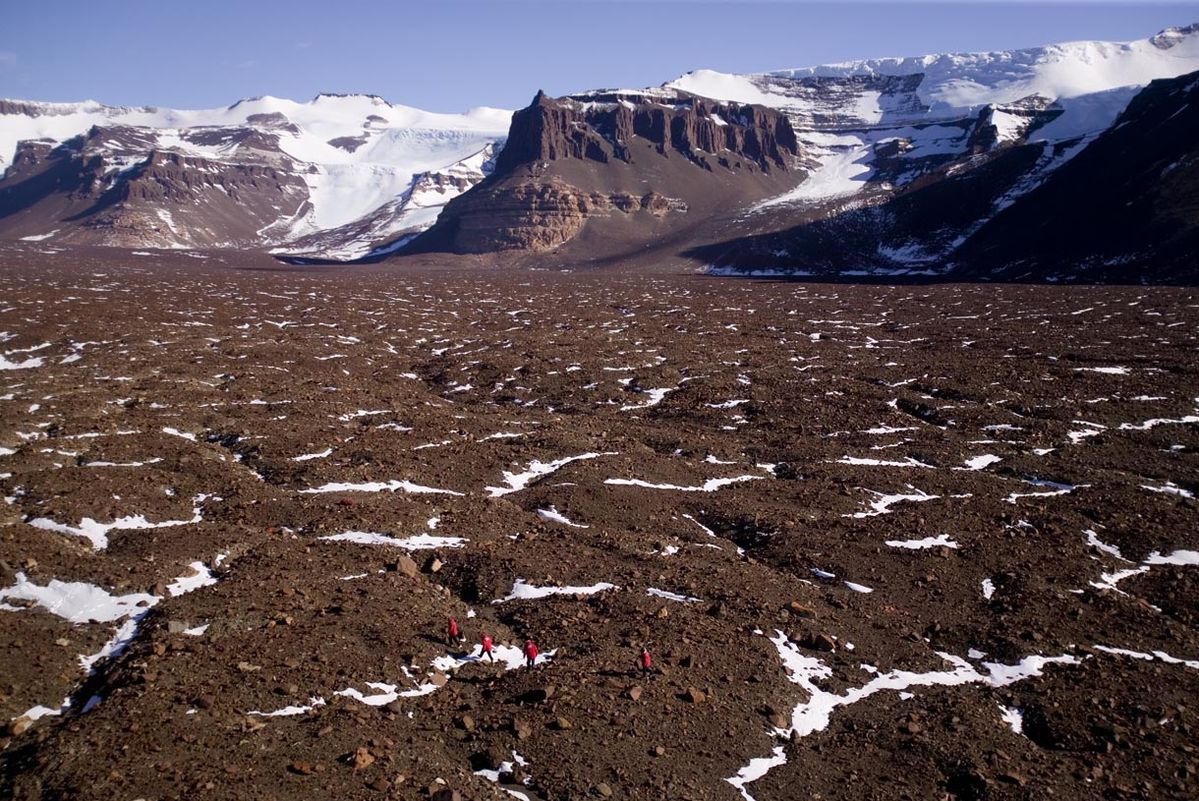 McMurdo Dry Valleys, Antarctica driest polar desert with no rain. - Photo Gallery