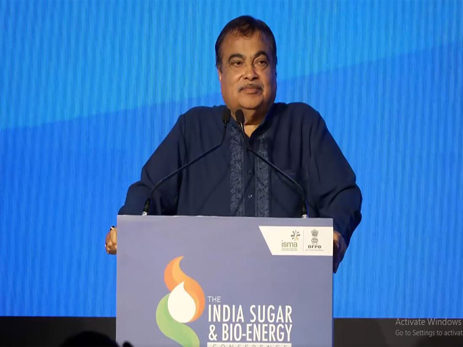 Experiments of blending ethanol with diesel unsuccessful; new tests with Isobutanol on: Gadkari