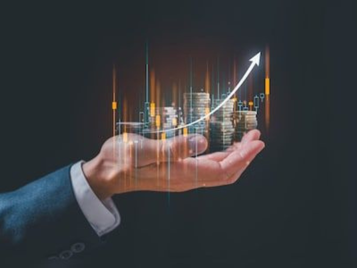 1983: Year of Positive Investors - Photo Gallery