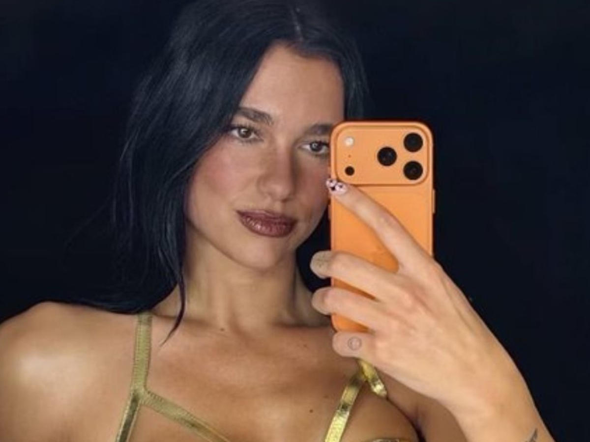 Dua Lipa Flaunts iPhone 17 Pro Orange Before Launch, Internet Can’t Keep Calm