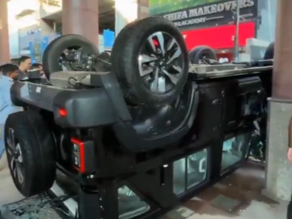 Mahindra Thar Plummets from First Floor in Delhi Dealership During Ritual Puja