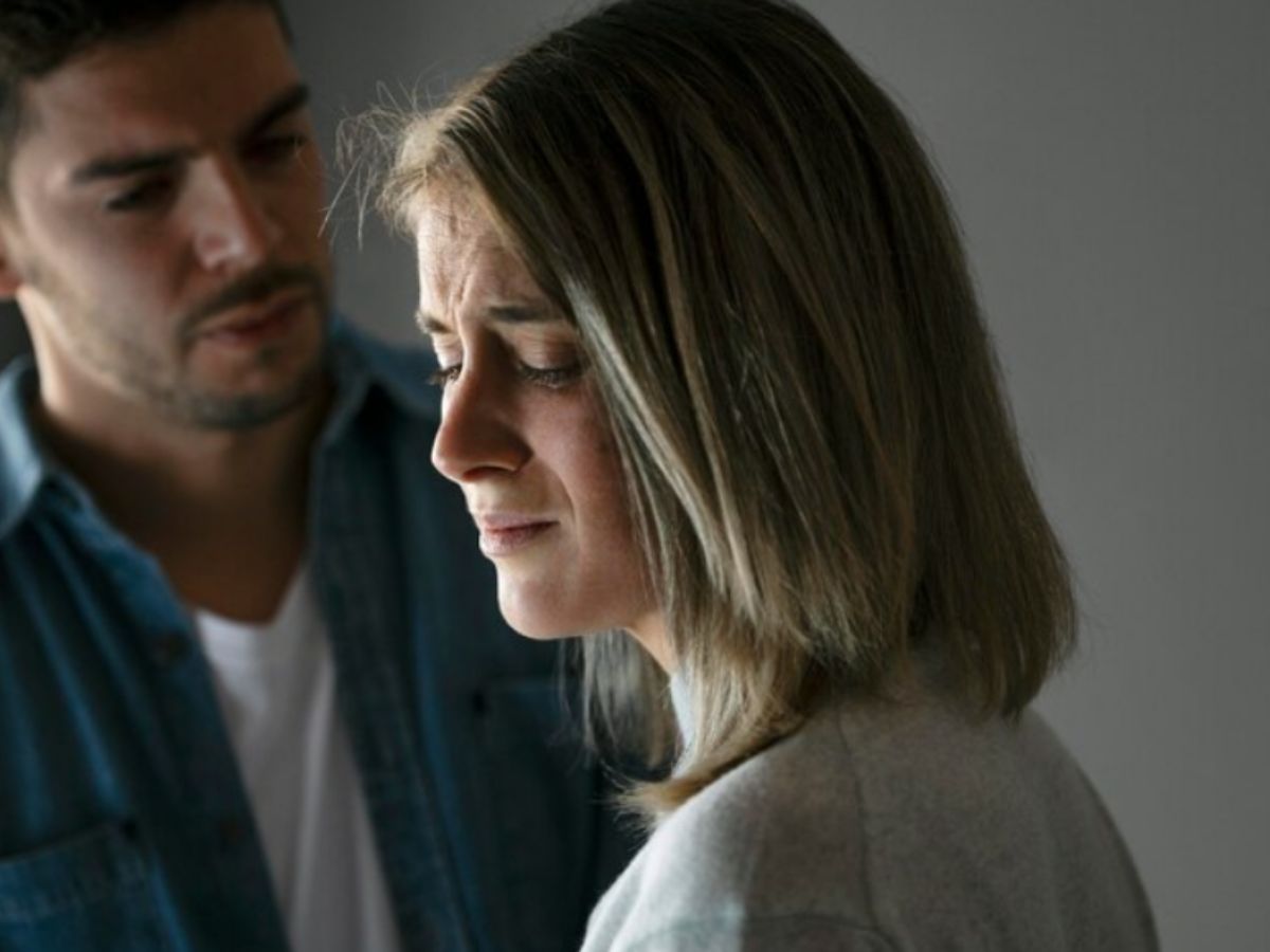 GASLIGHTING - Photo Gallery