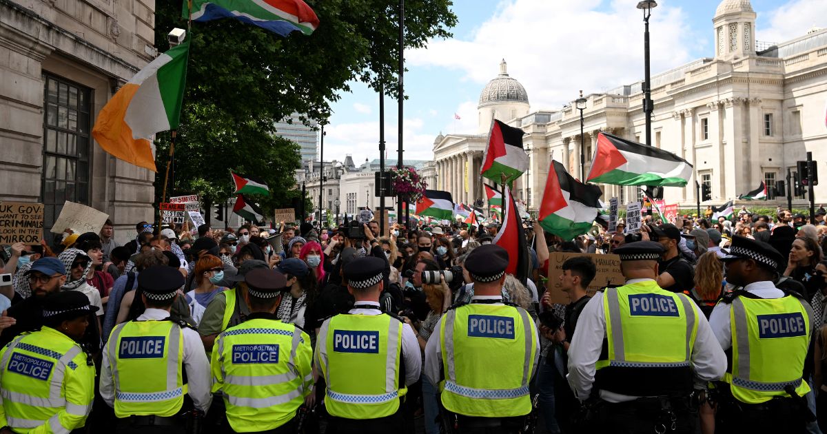 London Protest Turns Chaotic As UK Uses Terror Laws On Pro-Palestine Supporters Seizing Dozens