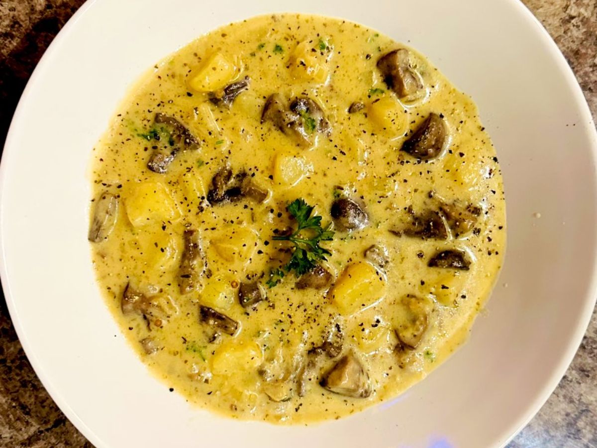 mushroom and potato Soup mushroom and potato Soup