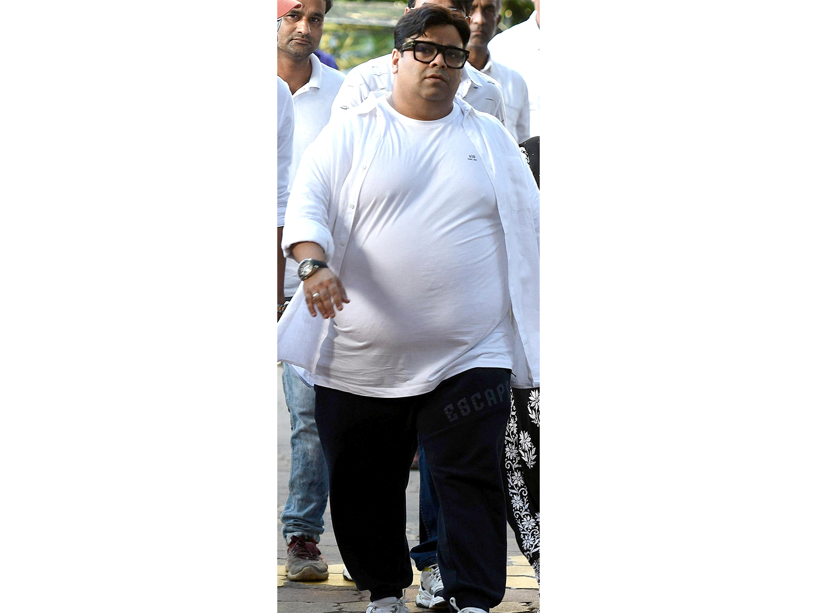 "I couldn't answer her last phone call": Kiku Sharda breaks down in tears while recalling his mother's demise