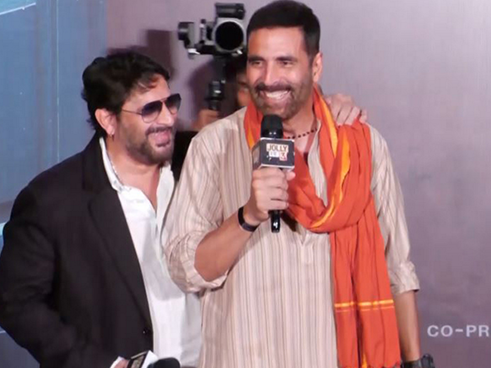 Akshay Kumar, Arshad Warsi (Image: ANI) Akshay Kumar, Arshad Warsi (Image: ANI)