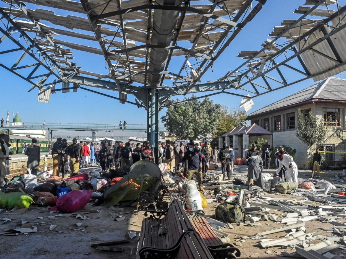 Suicide Bombing in Quetta, Pakistan, Kills 11, Dozens Injured During Rally