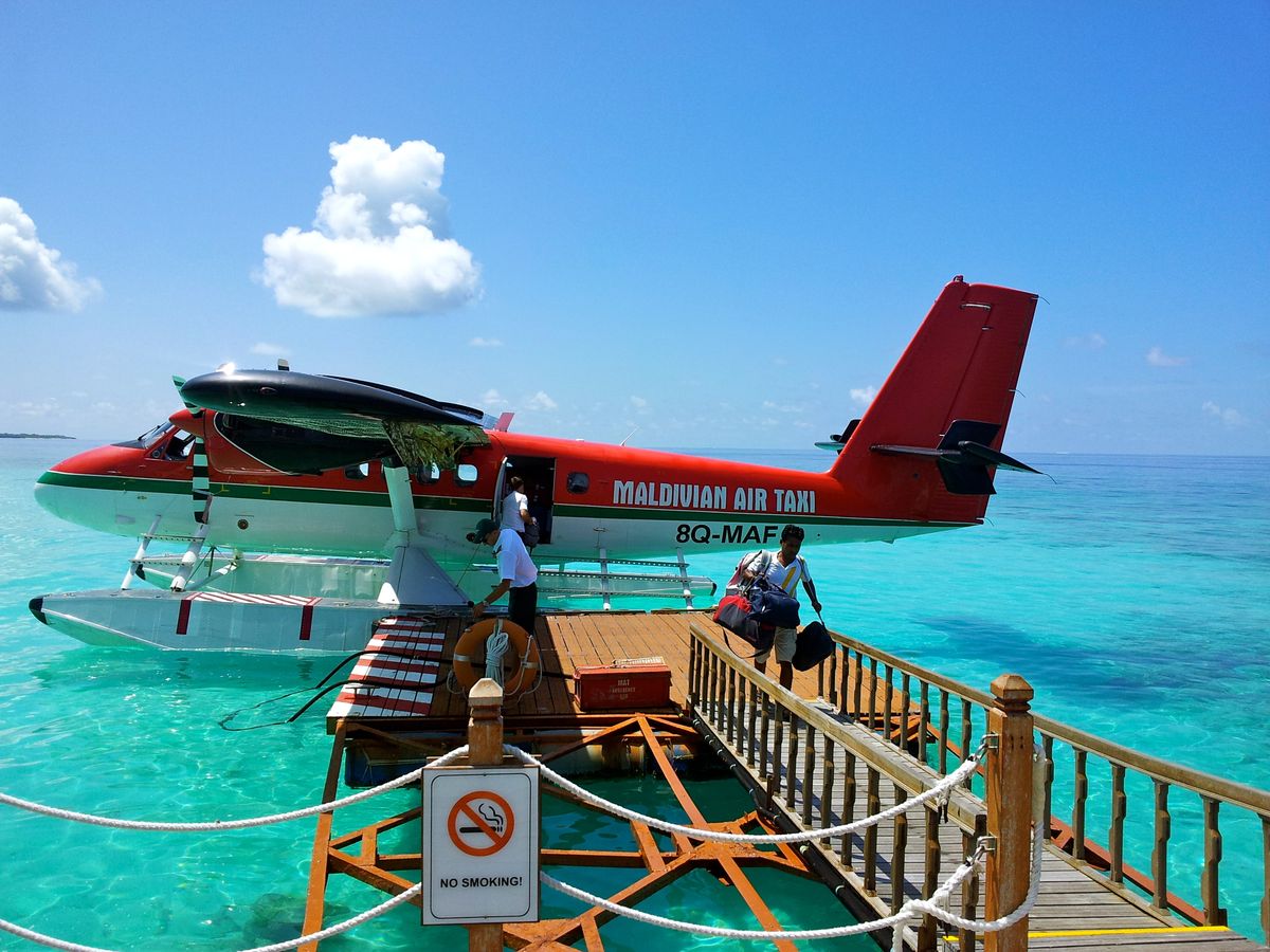 Coast guard aircraft of the Maldives - Photo Gallery