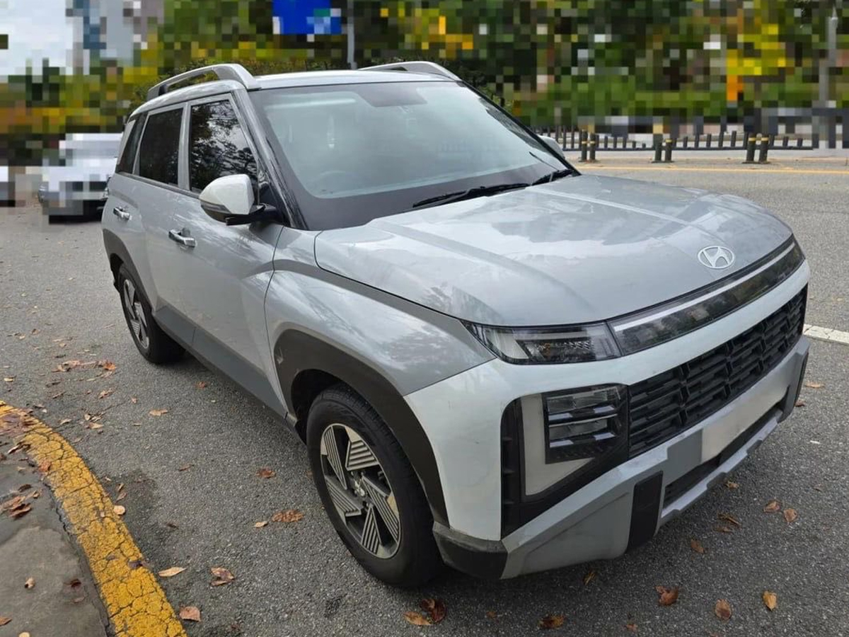 Hyundai Venue 2025 (Leaked Photos) Show Exterior Updates Ahead of Facelift Launch