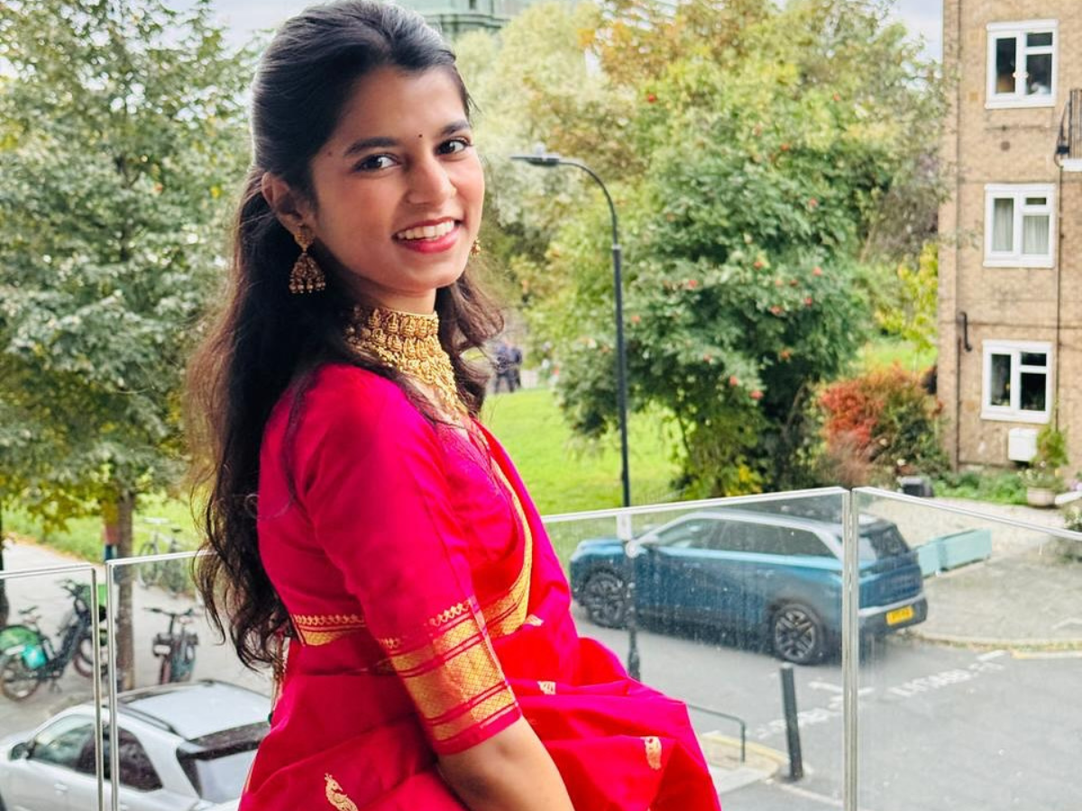 Who Is Maithili Thakur? Folk Singer Likely to Contest Bihar 2025 After BJP Meeting