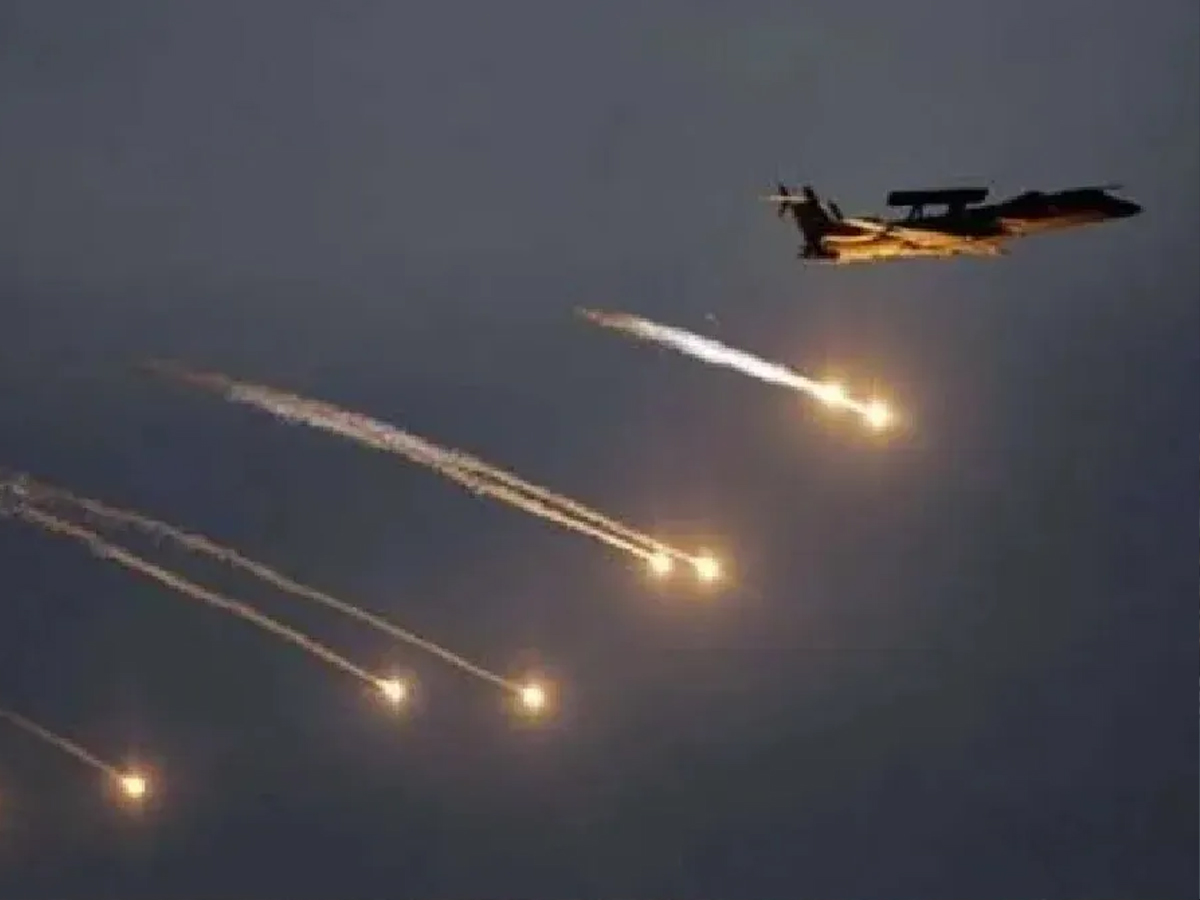 Pakistan Breaks Ceasefire: Airstrikes Hit Afghanistan’s Paktika Province, Kabul Retaliates