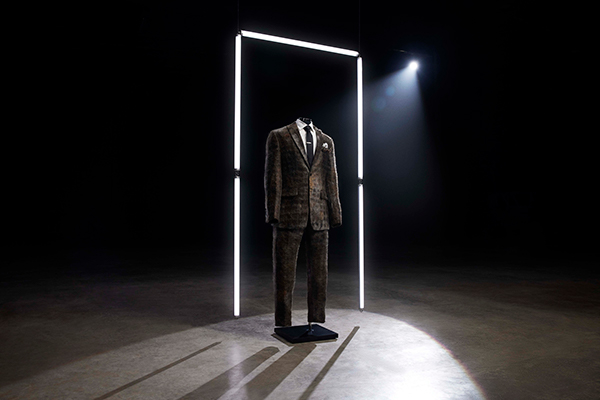 politix-mo-hair-suit-with-light-695394 politix-mo-hair-suit-with-light-695394