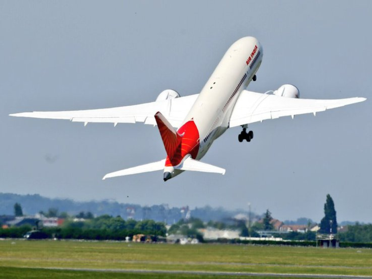 Boeing 787 Dreamliner’s Emergency Turbine Deploys Unexpectedly 31 Times, Raising Maintenance Concerns