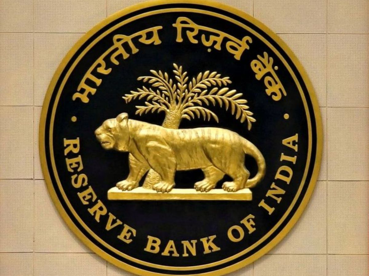 RBI Proposes Sweeping New Banking Rules to Protect You | Cyber Fraud, Lockers, and Loans Explained