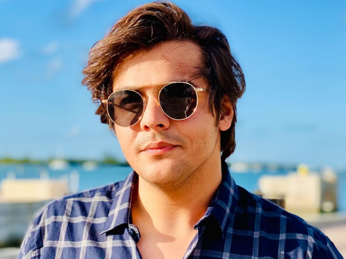 Who Is YouTuber Ashish Chanchlani? Check His Age, Girlfriend, Parents, Net Worth & Career