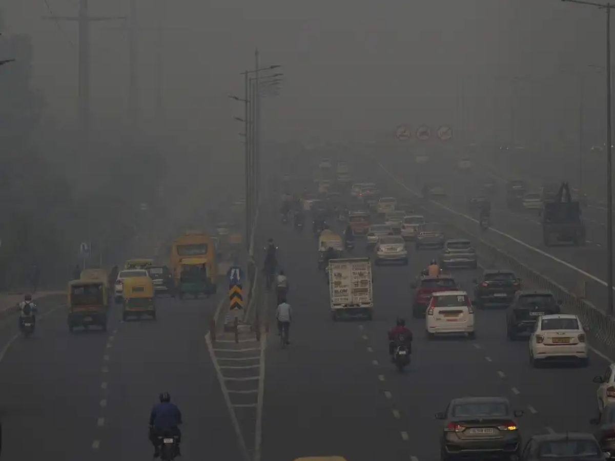 Delhi Govt, MCD Change Office Hours to Fight Pollution: New Timings Announced