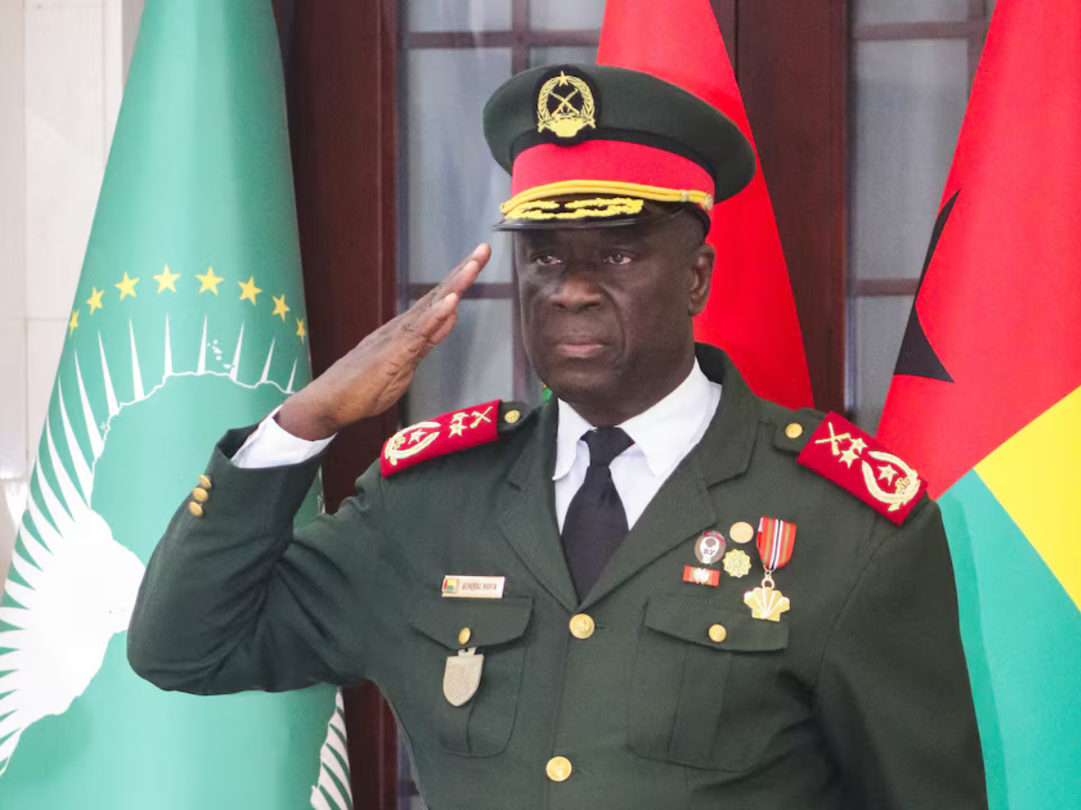 General Horta Takes Power in Guinea-Bissau as Ousted President Arrives in Senegal
