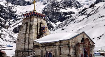 Heavy Snowfall Covers Kedarnath and Badrinath, Marks Onset of Winter in Uttarakhand