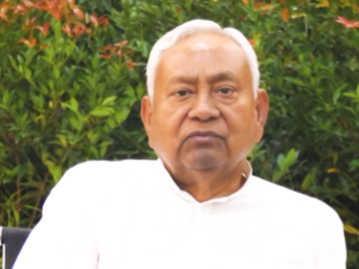 Nitish Kumar Appeals for Support: “My Entire Bihar Is My Family” Goes Viral| WATCH
