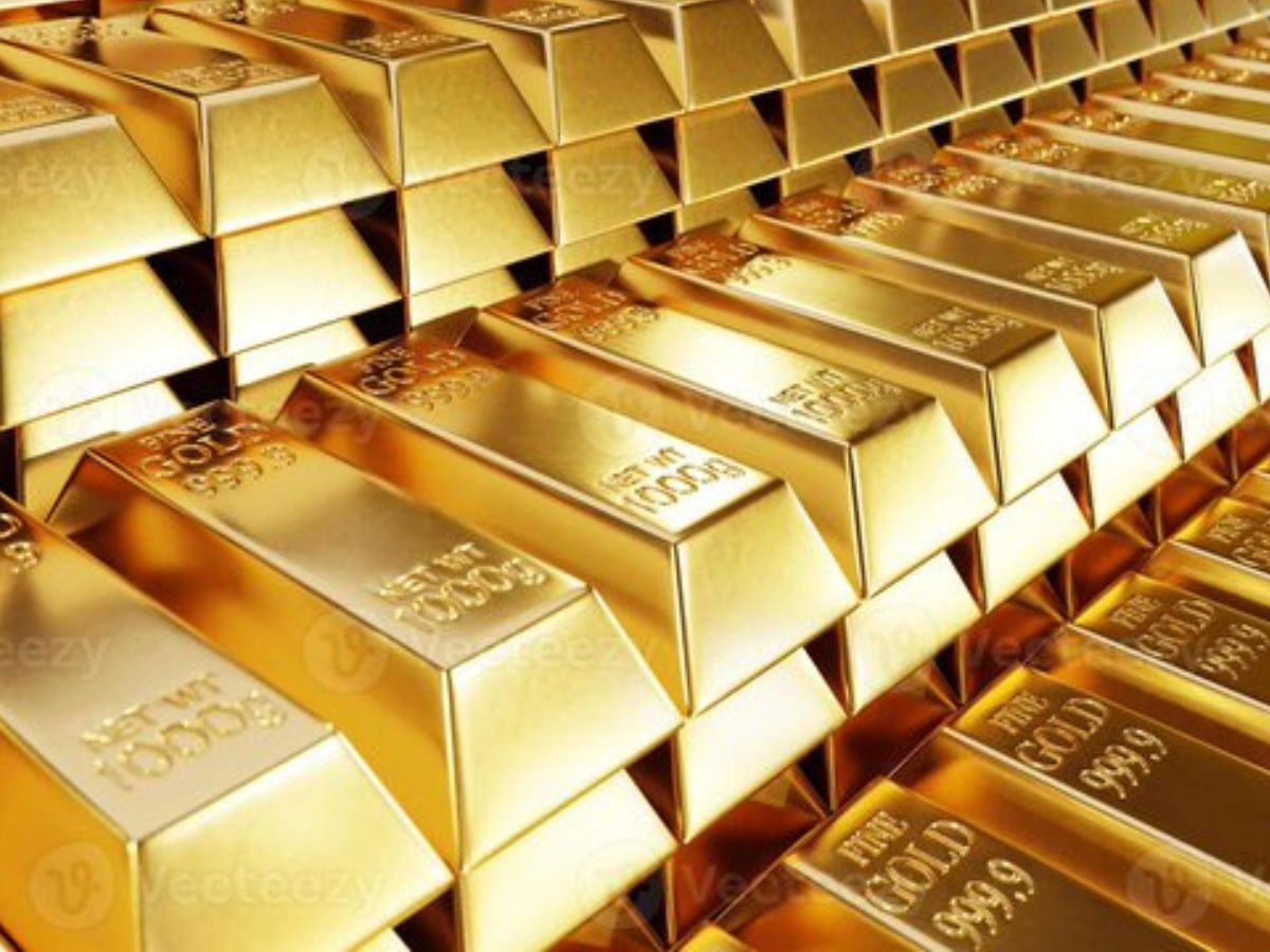 Gold Price Today: Rates Down in India, US Gold Soars on Fed Cut Hints