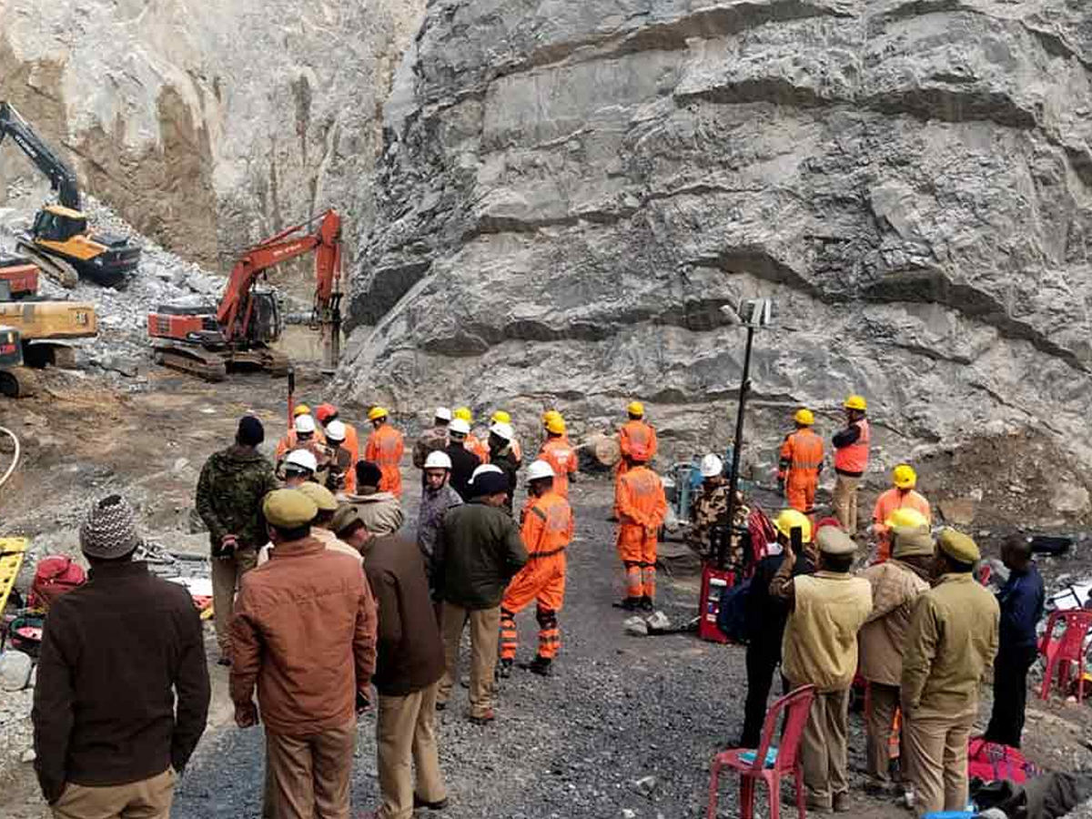 Sonbhadra Mine Collapse: Two Dead, Several Feared Trapped as Massive Rescue Operation Continues