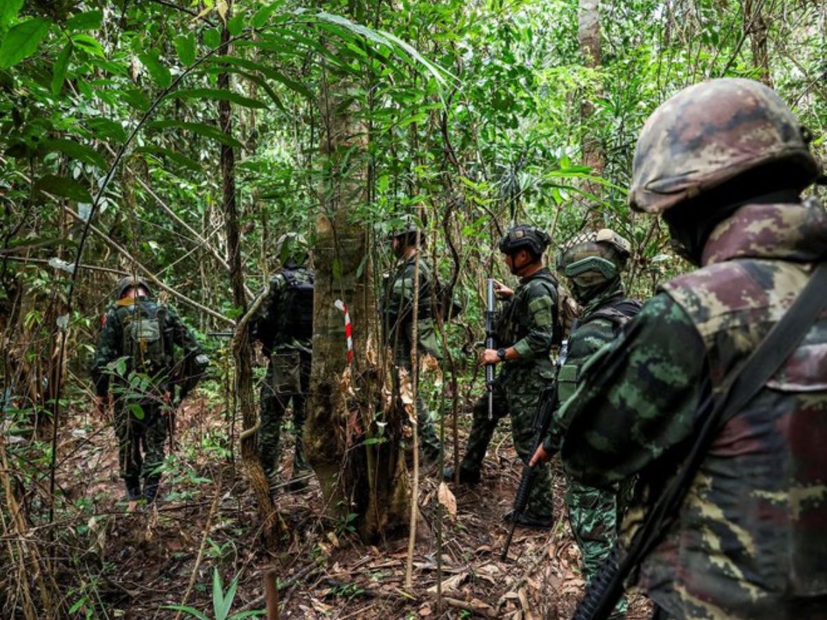 Fresh Border Clashes Kill Six as Cambodia, Thailand Trade Accusations