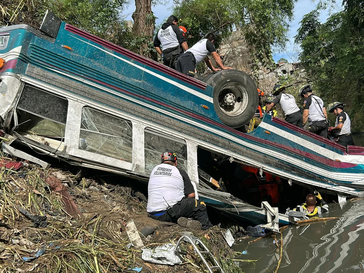 15 Dead After Passenger Bus Plunges Into Gorge on Guatemala’s Inter-American Highway