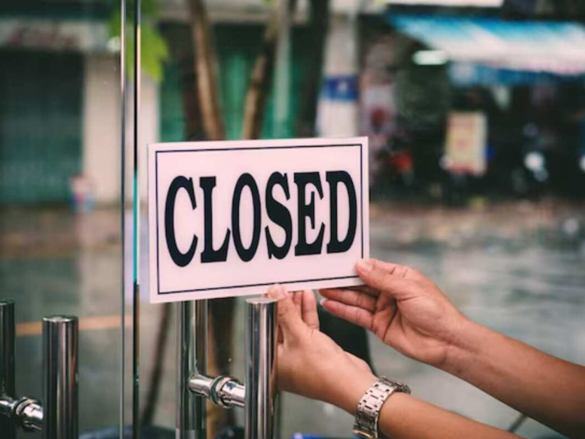 Christmas Day 2025: Banks & Schools Closed Tomorrow? Check What’s Open & Closed? | All You Need to Know