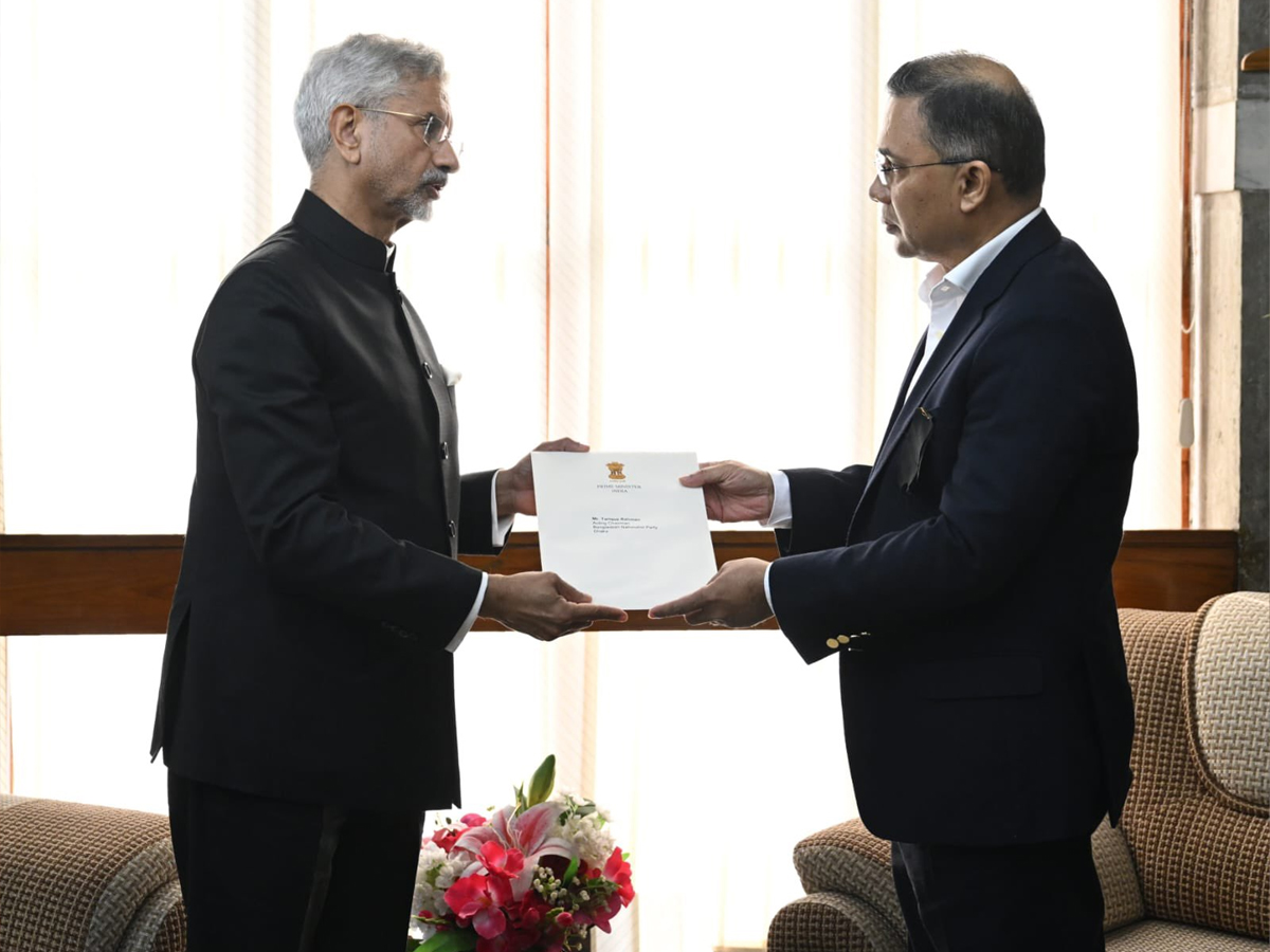‘Letter from PM Modi’: S Jaishankar Hands Over Personal Condolence Letter from PM Modi to Tarique Rahman in Dhaka