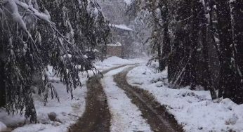 Kashmir Gripped by Extreme Cold Wave as Dras Freezes at -18.1°C During Chillai Kalan, Snowfall Expected Soon