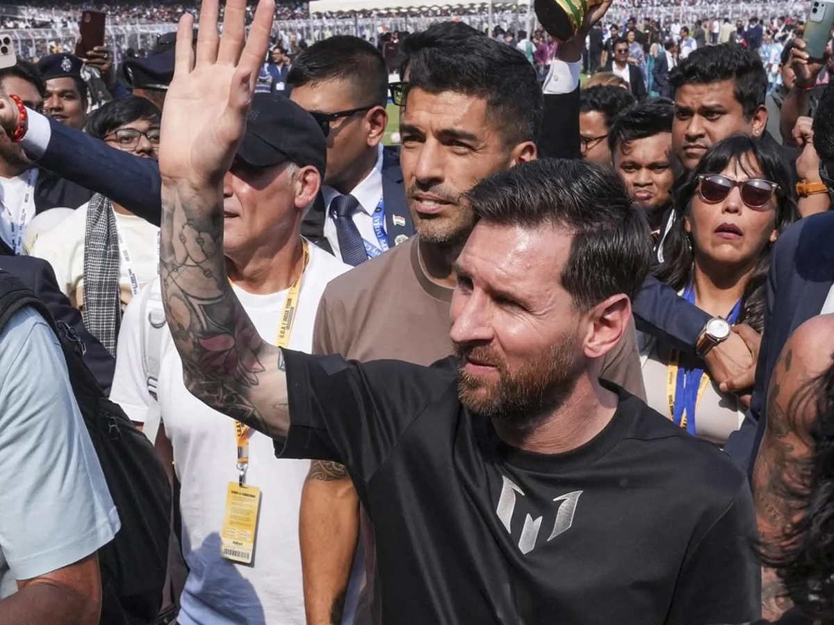 Fog Delays Messi’s Delhi Landing as Arun Jaitley Stadium Fills Up; Kohli Meet Speculation Grows