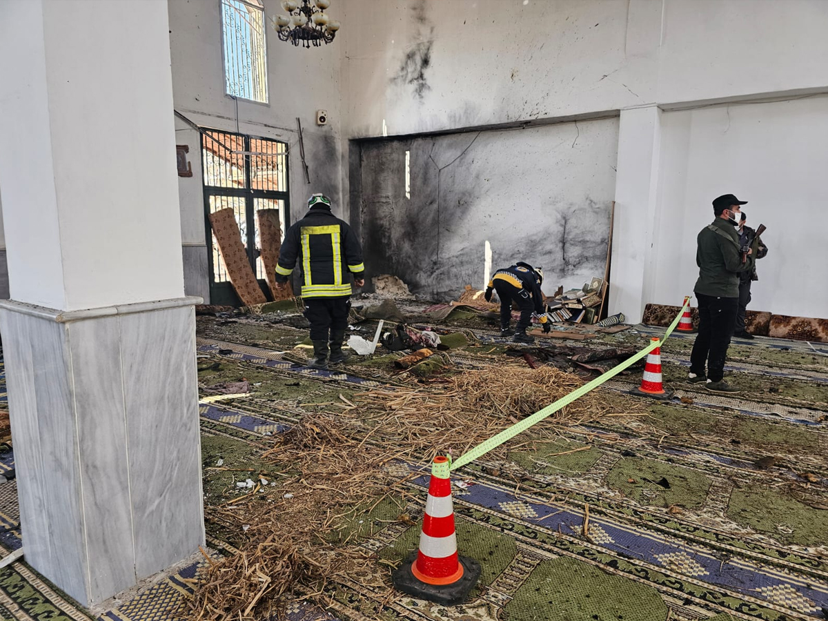 Powerful Bomb Blast Targets Mosque in Syria, 8 Killed, Raising Sectarian Tensions Among Minority Alawite Community