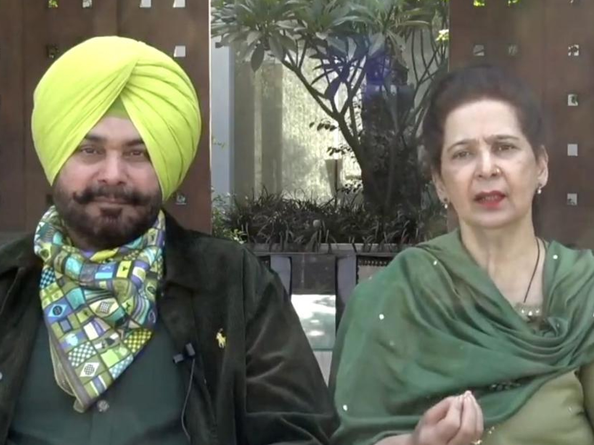 What Led to Navjot Kaur Sidhu’s Suspension from Punjab Congress? Rs 500 Crore CM Claim Creates Political Storm | Watch