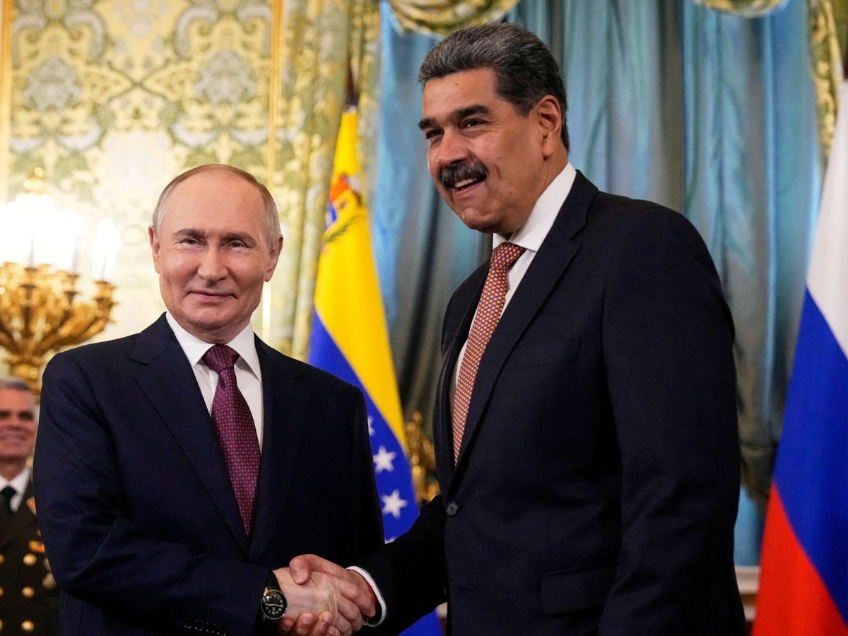 Putin, Lukashenko Offer Support to Maduro as Trump Intensifies Venezuela Pressure