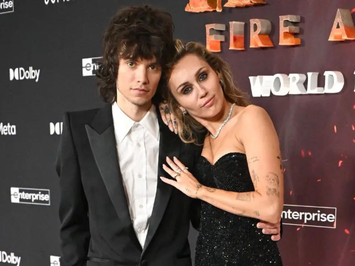 Is Miley Cyrus Engaged? Engagement Rumors Swirl as Miley Cyrus Wears Diamond Ring at Movie Premiere