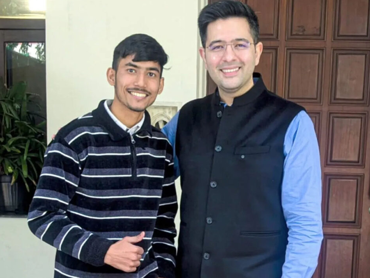 After Rs 763 for 15 Hours of Work Goes Viral, Blinkit Delivery Partner Meets Raghav Chadha | Watch