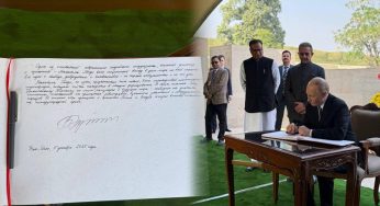 ‘Symbol of Peace’: What Putin Wrote in the Visitors’ Book at Rajghat on First Day of India Visit | Watch